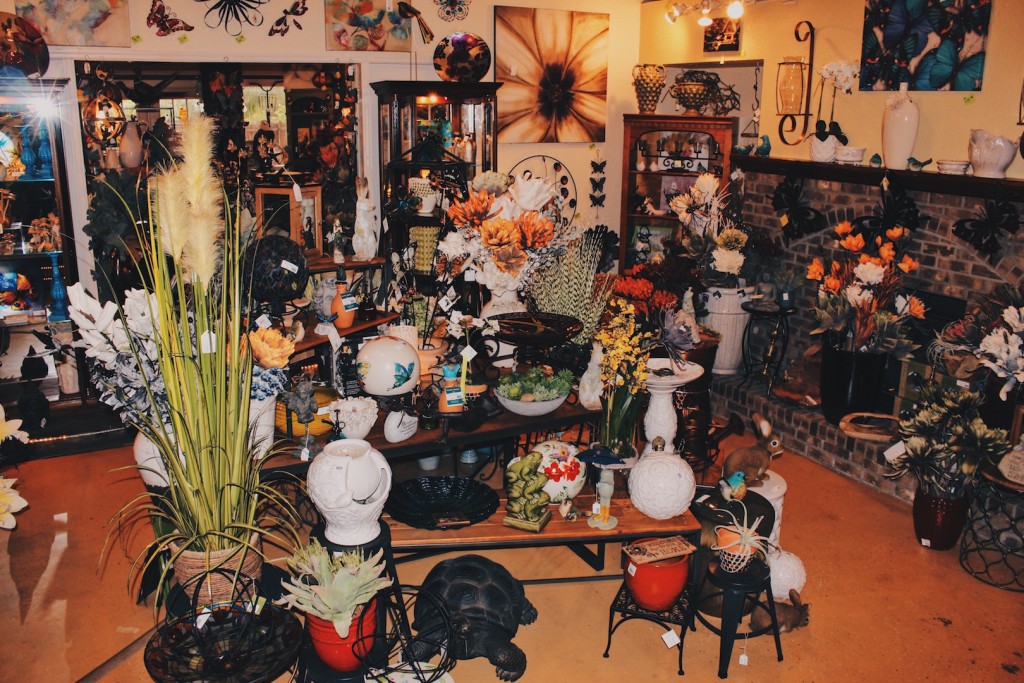 Garden Center Mariposa Nursery & Retail Garden Center